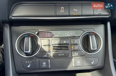 Внедорожник / Кроссовер Audi Q3 2017 в Киеве