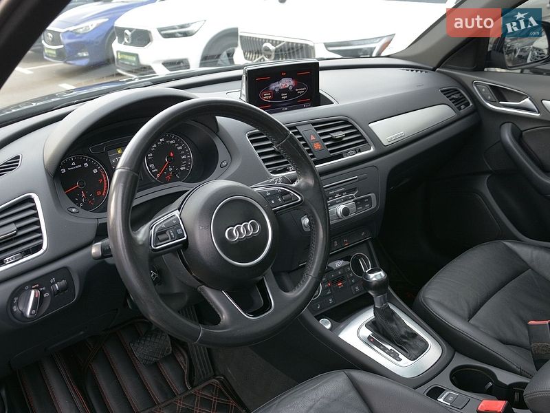 Позашляховик / Кросовер Audi Q3 2016 в Києві