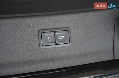 Позашляховик / Кросовер Audi Q3 2016 в Києві