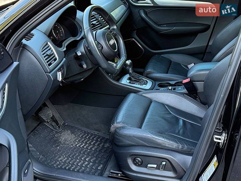 Внедорожник / Кроссовер Audi Q3 2017 в Одессе