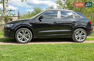 Внедорожник / Кроссовер Audi Q3 2017 в Каменском