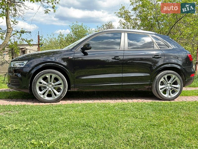 Внедорожник / Кроссовер Audi Q3 2017 в Каменском