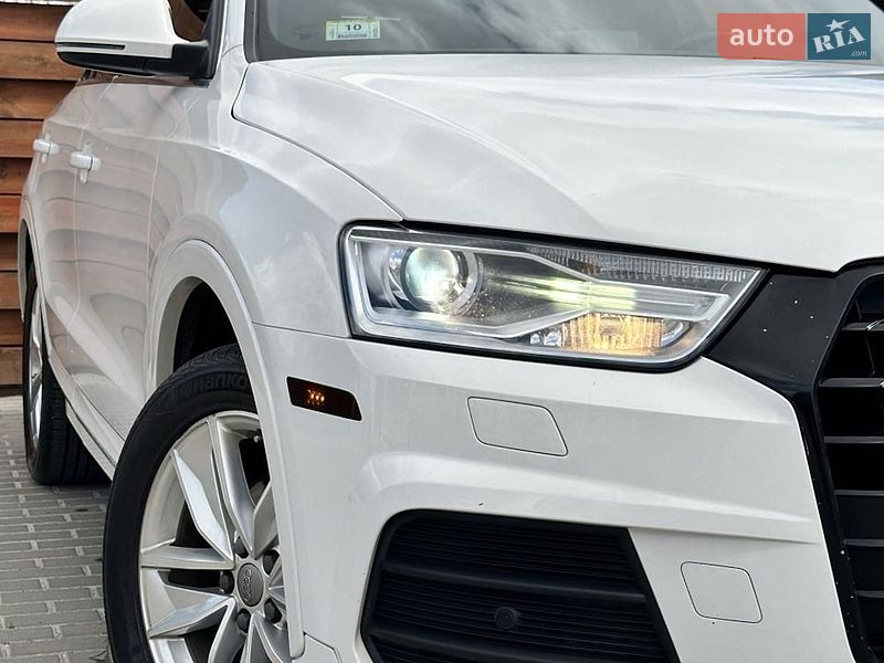 Позашляховик / Кросовер Audi Q3 2016 в Білогородці