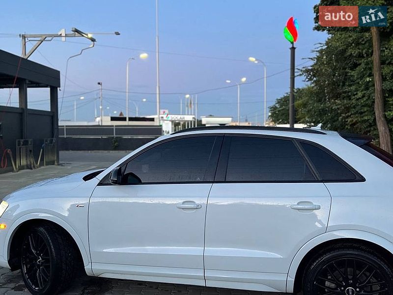 Позашляховик / Кросовер Audi Q3 2017 в Львові