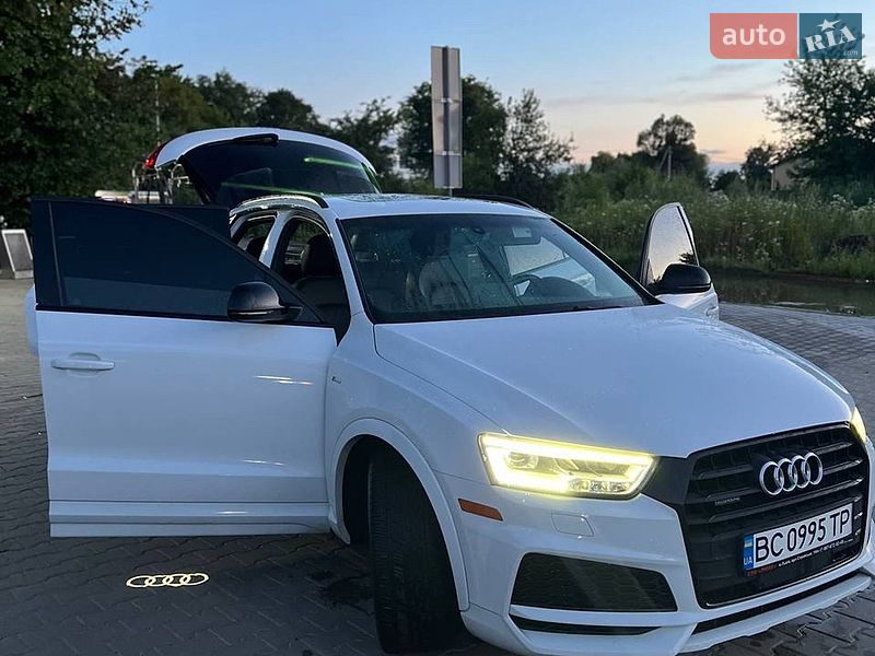 Позашляховик / Кросовер Audi Q3 2017 в Львові