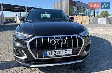 Позашляховик / Кросовер Audi Q3 2021 в Києві