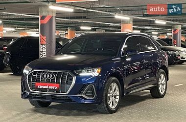 Внедорожник / Кроссовер Audi Q3 2024 в Киеве