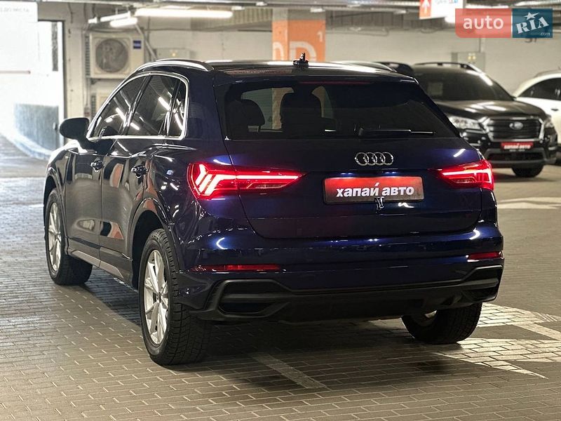 Позашляховик / Кросовер Audi Q3 2024 в Києві