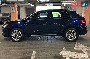 Позашляховик / Кросовер Audi Q3 2024 в Києві