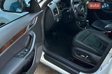 Позашляховик / Кросовер Audi Q3 2016 в Тернополі