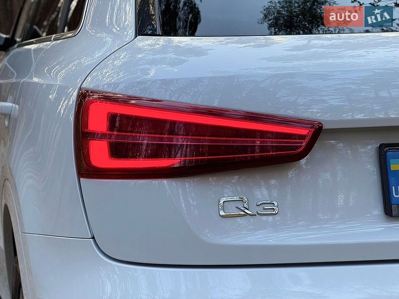 Позашляховик / Кросовер Audi Q3 2016 в Житомирі
