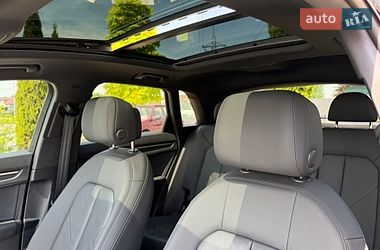 Внедорожник / Кроссовер Audi Q3 2020 в Киеве