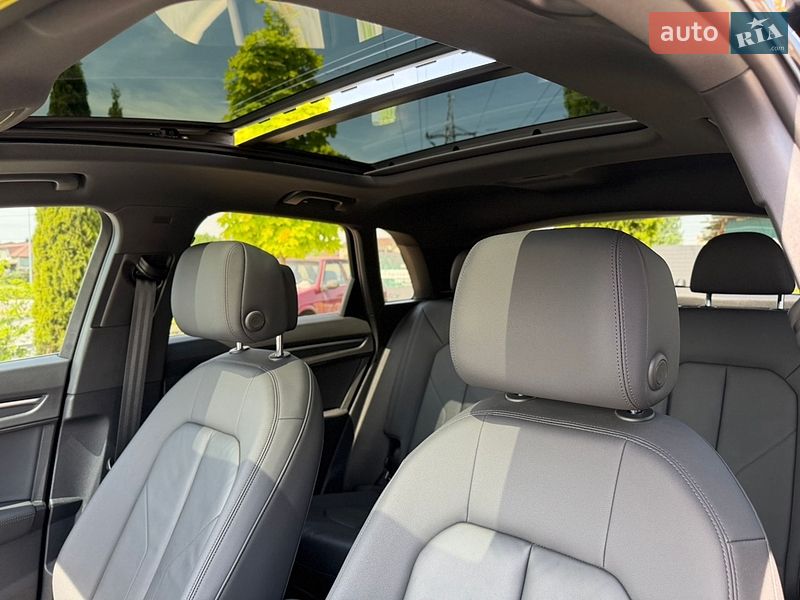 Внедорожник / Кроссовер Audi Q3 2020 в Киеве