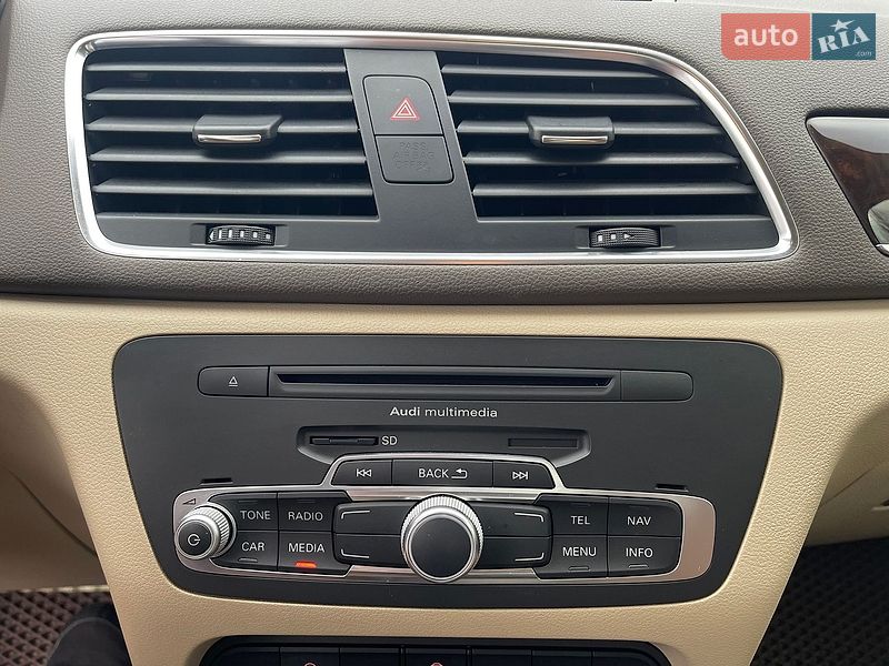 Внедорожник / Кроссовер Audi Q3 2013 в Николаеве