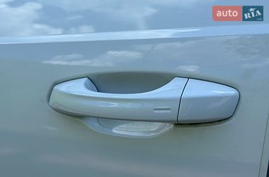 Внедорожник / Кроссовер Audi Q3 2019 в Киеве