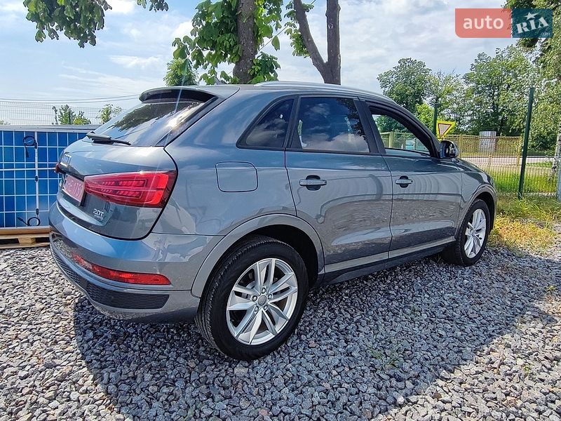 Внедорожник / Кроссовер Audi Q3 2017 в Виннице