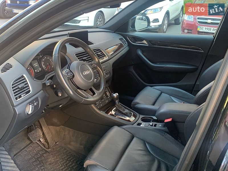 Позашляховик / Кросовер Audi Q3 2017 в Києві