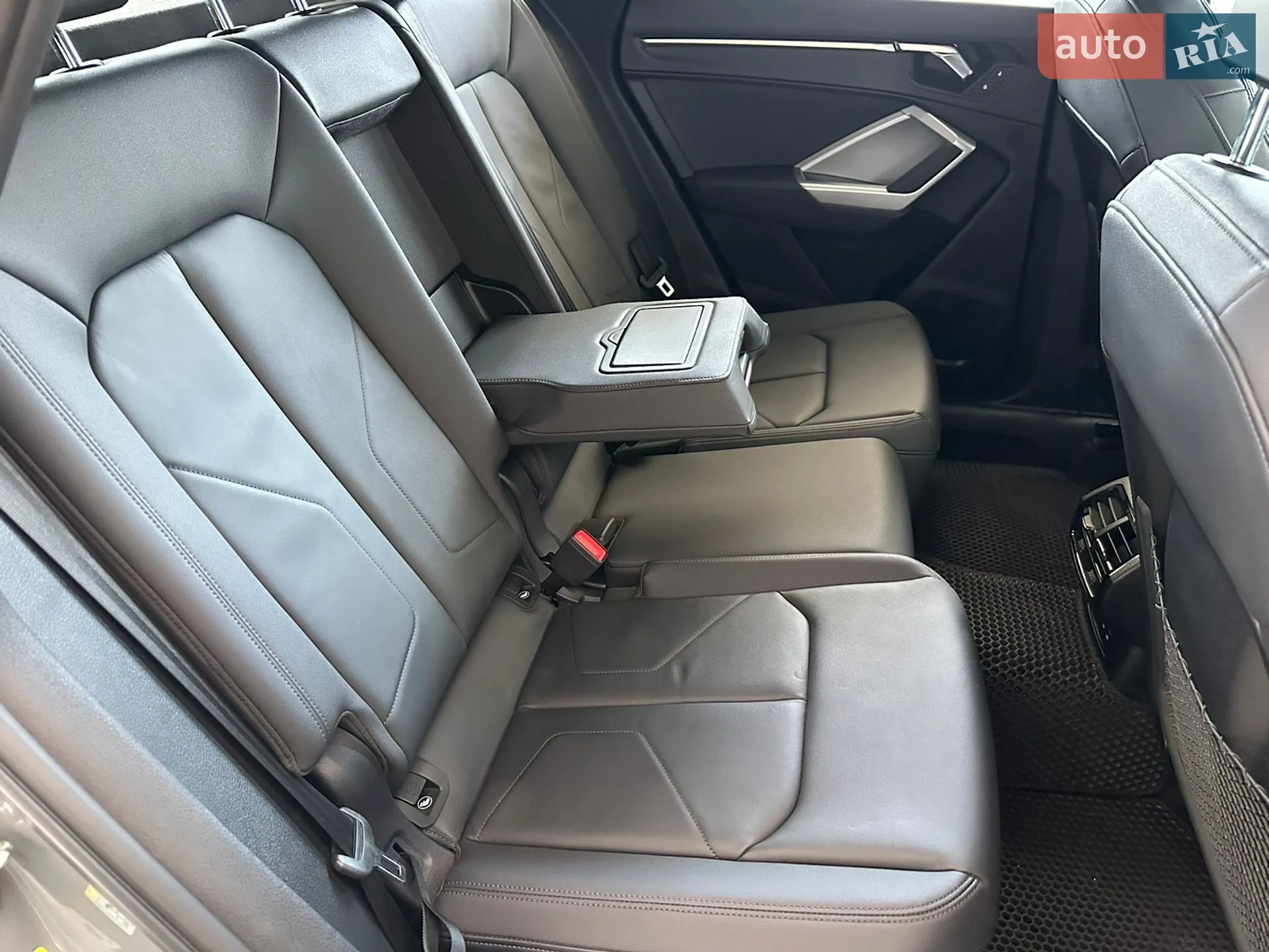 2025 Audi Q3 - мініатюра 18