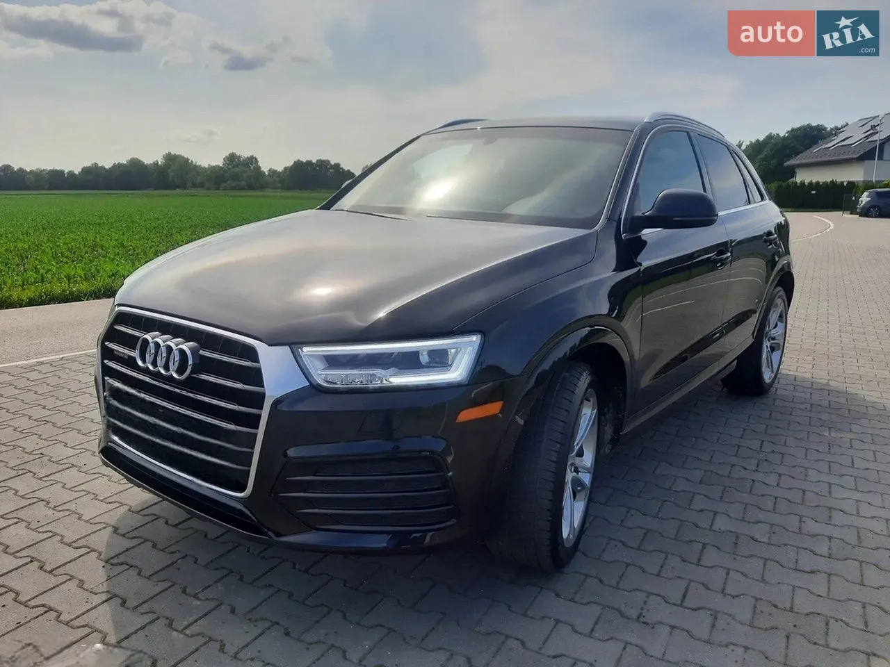 2017 Audi Q3 - мініатюра 23