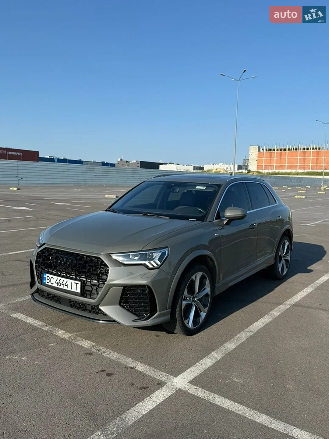 2021 Audi Q3 - фото 1