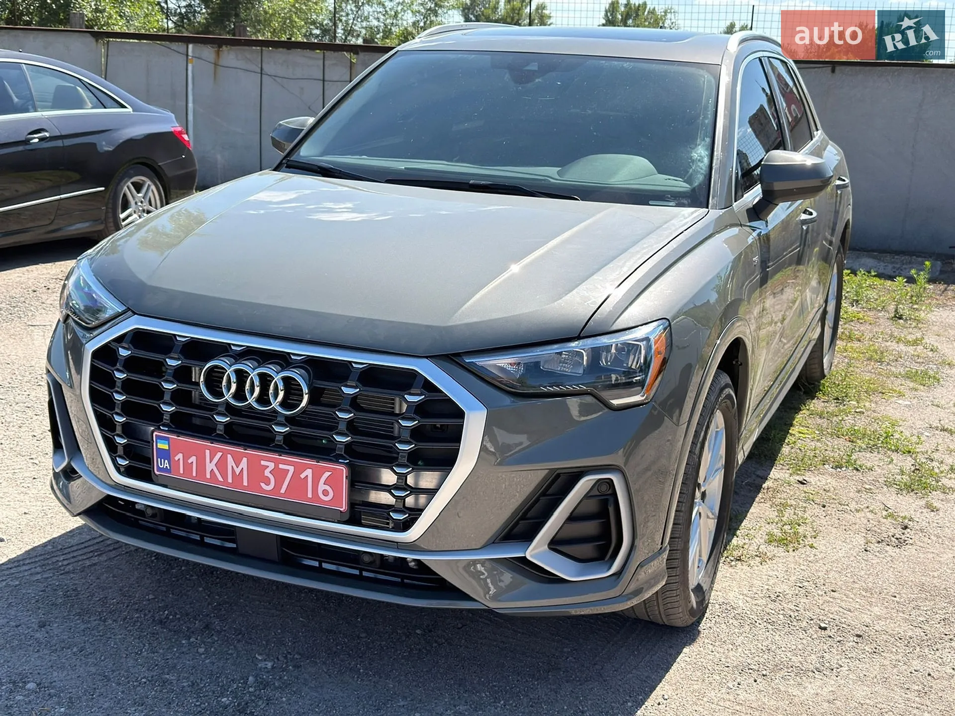 2020 Audi Q3 - фото 1