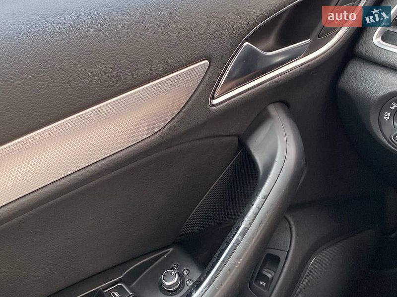 Позашляховик / Кросовер Audi Q3 2015 в Львові