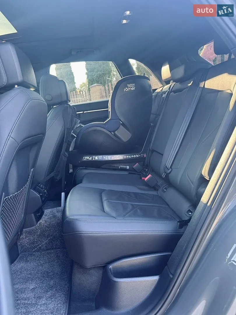 2019 Audi Q3 - мініатюра 8