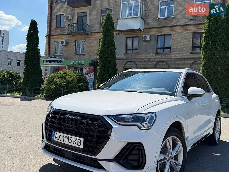 Audi Q3 2021