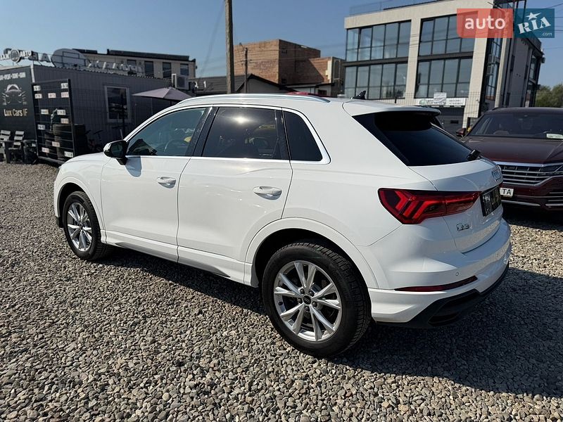 Внедорожник / Кроссовер Audi Q3 2022 в Ивано-Франковске