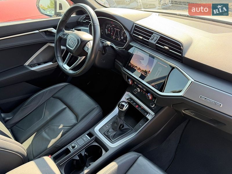 Внедорожник / Кроссовер Audi Q3 2022 в Ивано-Франковске