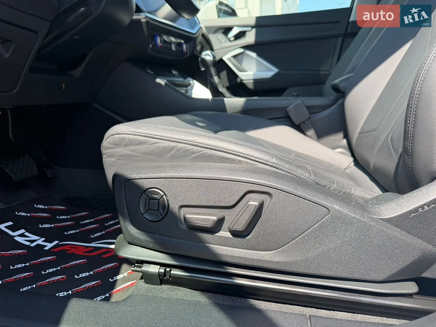 2019 Audi Q3 - мініатюра 25