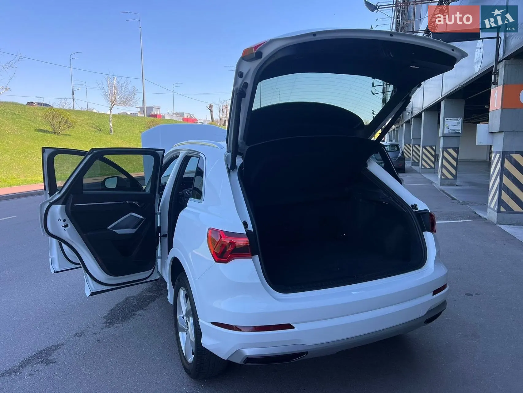 2020 Audi Q3 - мініатюра 26