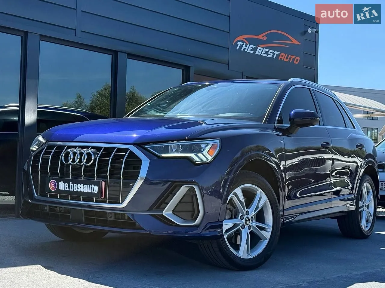 2022 Audi Q3 - фото 1