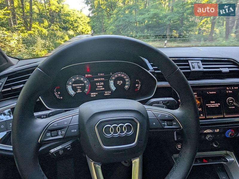 Позашляховик / Кросовер Audi Q3 2024 в Борисполі