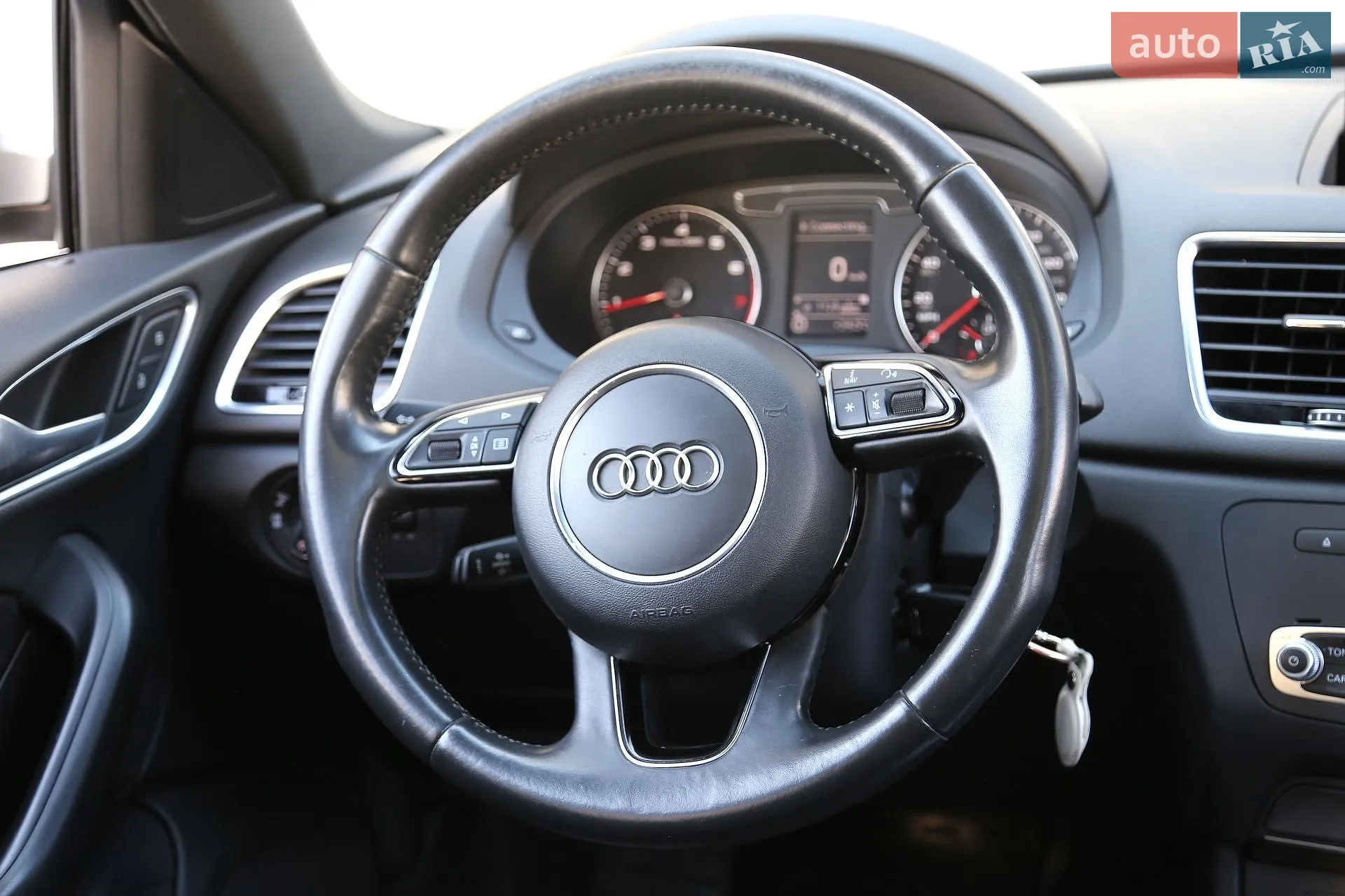 2017 Audi Q3 - мініатюра 16