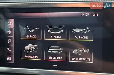 Позашляховик / Кросовер Audi Q3 2020 в Києві