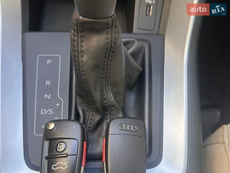 Внедорожник / Кроссовер Audi Q3 2019 в Киеве