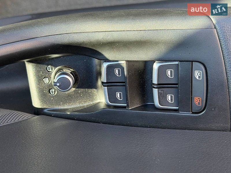 Позашляховик / Кросовер Audi Q3 2014 в Стрию