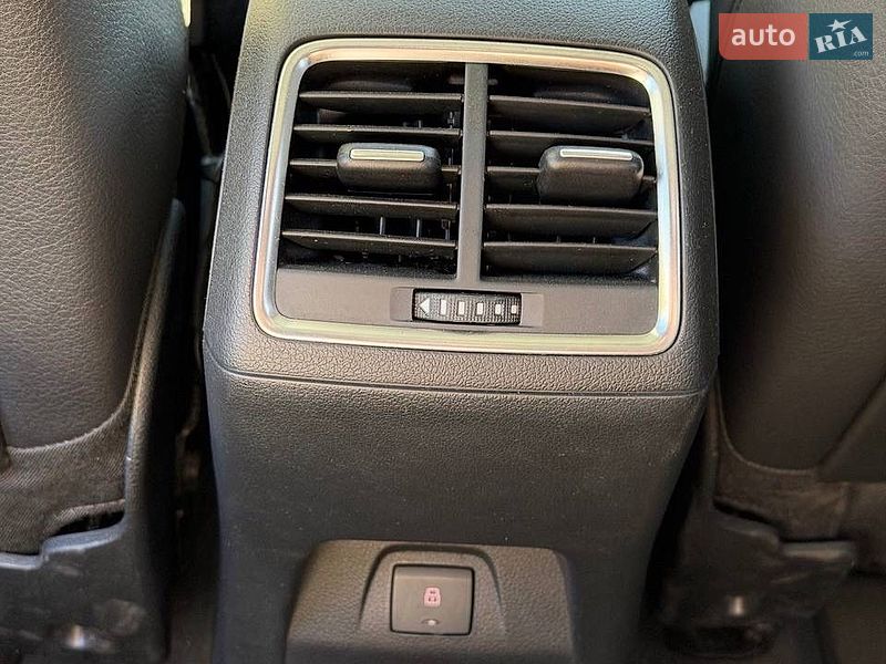 Позашляховик / Кросовер Audi Q3 2014 в Стрию