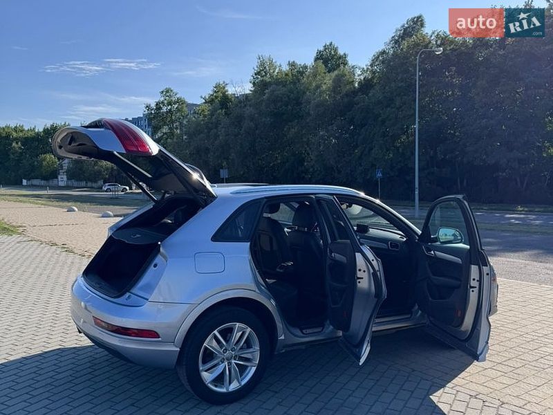 Позашляховик / Кросовер Audi Q3 2018 в Львові