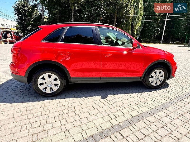 Внедорожник / Кроссовер Audi Q3 2016 в Виннице