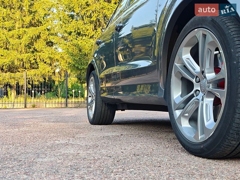 Позашляховик / Кросовер Audi Q3 2014 в Бердичеві