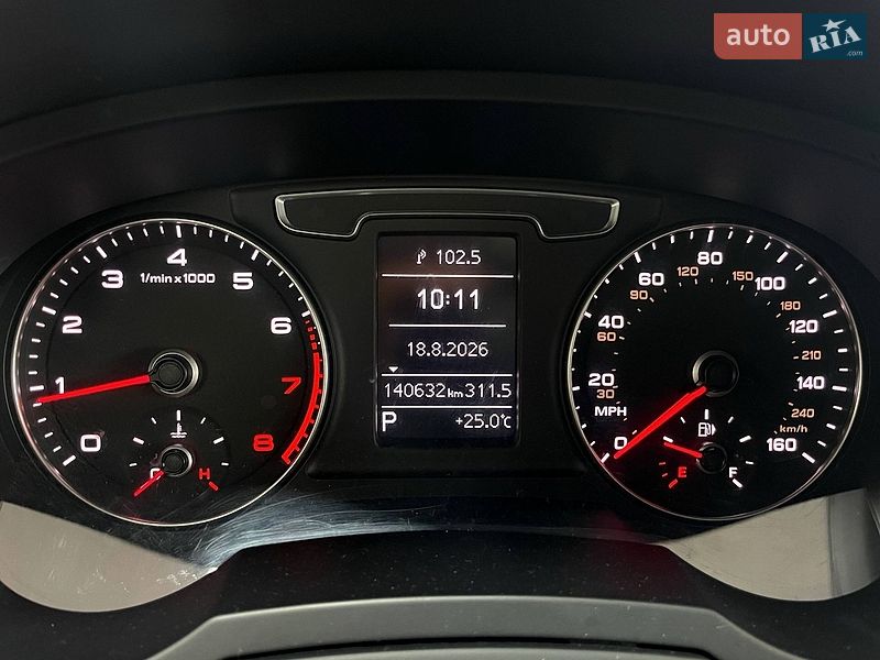 Позашляховик / Кросовер Audi Q3 2017 в Києві