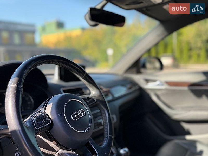 Внедорожник / Кроссовер Audi Q3 2016 в Ровно