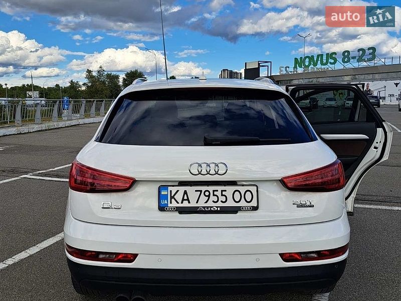 Позашляховик / Кросовер Audi Q3 2017 в Києві
