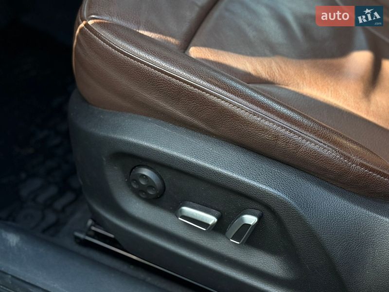 Позашляховик / Кросовер Audi Q3 2016 в Стрию