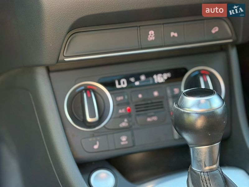 Позашляховик / Кросовер Audi Q3 2016 в Стрию