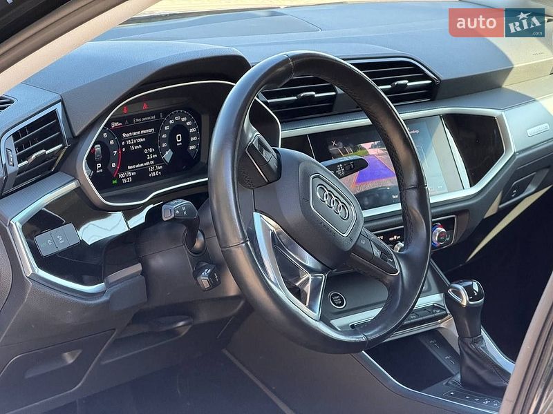 Внедорожник / Кроссовер Audi Q3 2021 в Кропивницком