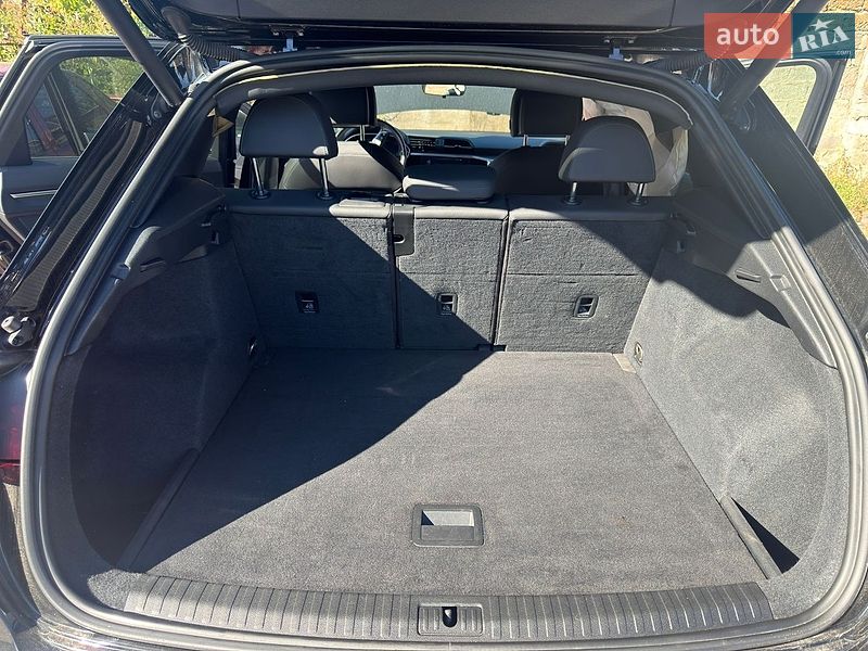 Позашляховик / Кросовер Audi Q3 2020 в Житомирі