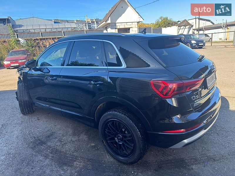 Позашляховик / Кросовер Audi Q3 2020 в Житомирі